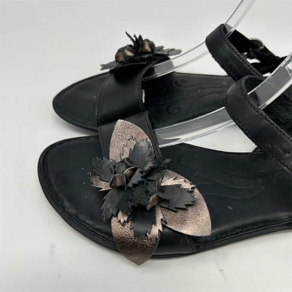 Born Yuki Women's Strappy Sandals Black Slingback Floral Accent Flat Size 8